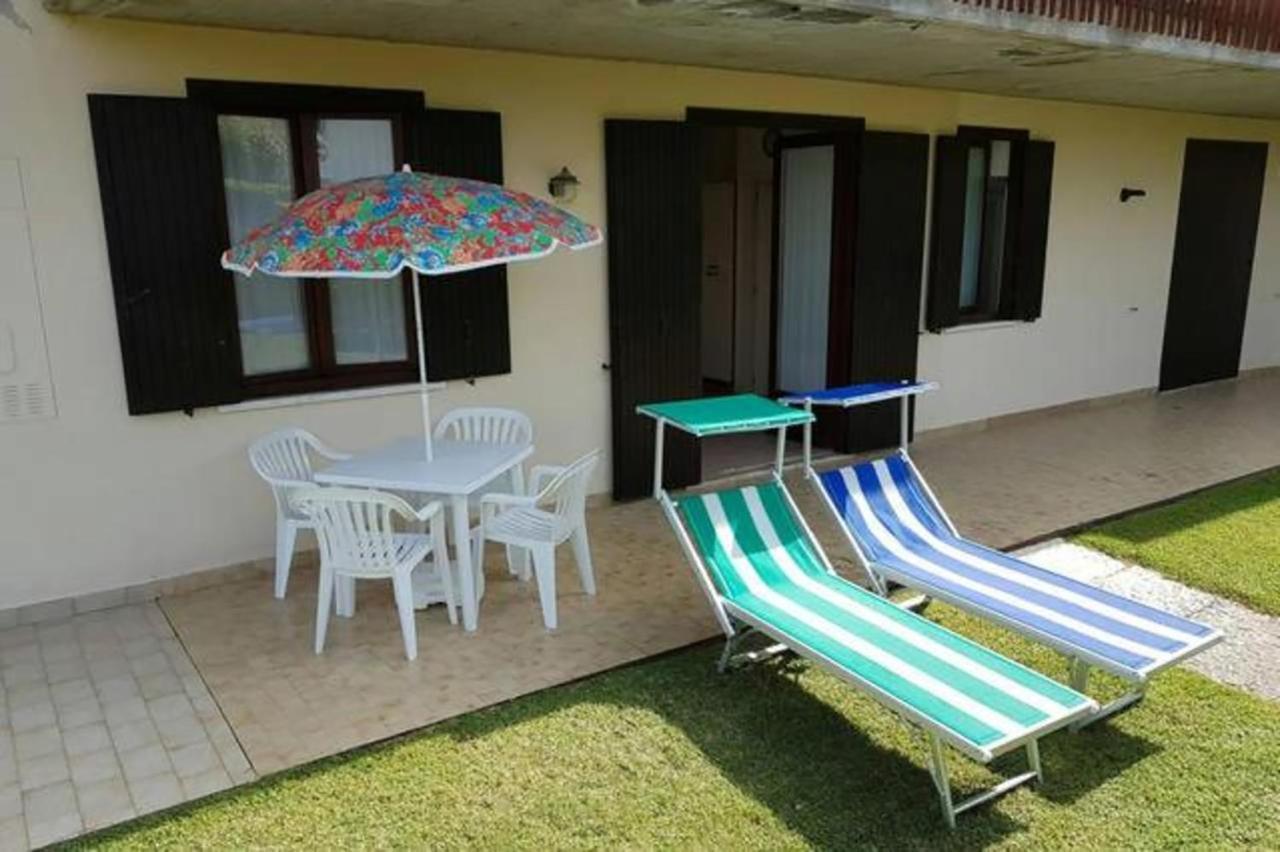 Appartamento Con Piscina A Lazise Exterior foto